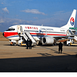 长春龙嘉机场快运航空快运业稳步发展的原因是什么？